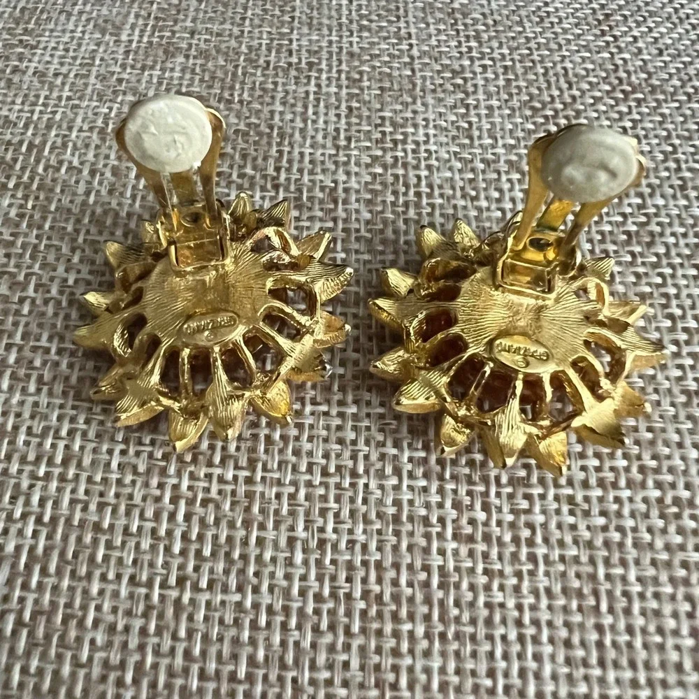 Graziano Vintage Sunflower Clip On Earrings Gold Amber Enamel 1.25